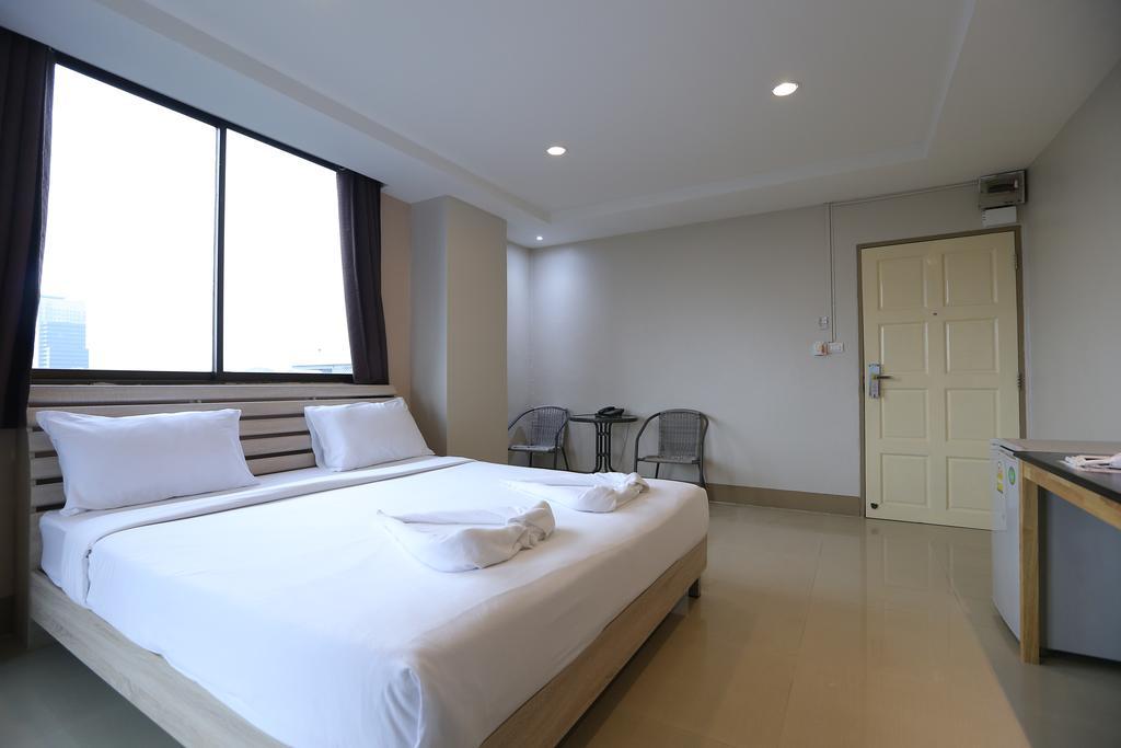 Ck2 Hotel Bangkok Banguecoque Exterior foto